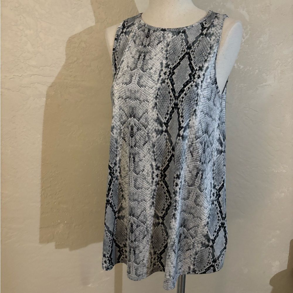 Beeson River Sleeveless Snake Print Top sz Med